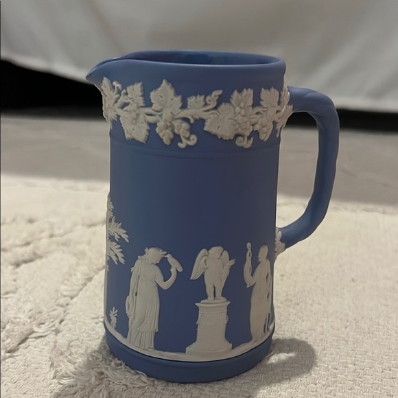 Wedgwood Blue and White Neoclassical Ceramic Mug - Picture 2 of 7